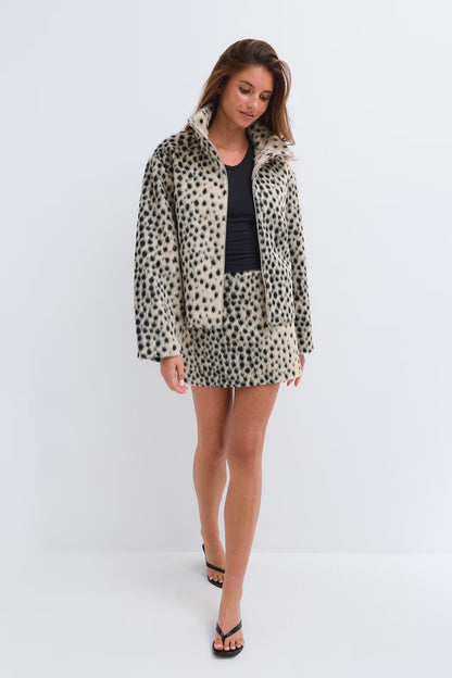 Leopardin Luna